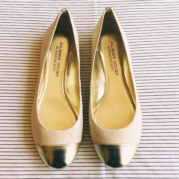 Sole Society Shoes - NWOB Sole Society Cream/Gold Flats 7.5